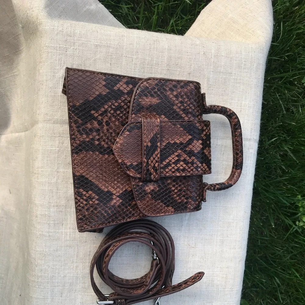 Zara Brown Snake-Print Mini Crossbody Belt Bag - Picture 2 of 8